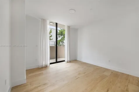 3034 Oak Avenue Miami FL 33133