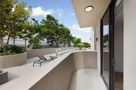 3034 Oak Avenue Miami FL 33133