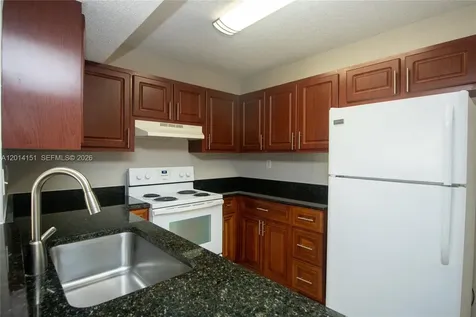 9491 S Palm Circle S Pembroke Pines FL 33025