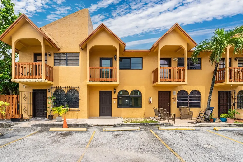 5375 W 23rd Court Hialeah FL 33016