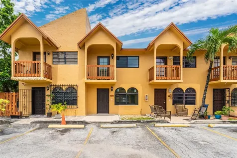 5375 W 23rd Court Hialeah FL 33016