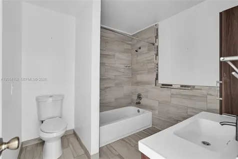 5375 W 23rd Court Hialeah FL 33016