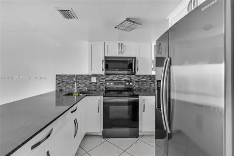 5375 W 23rd Court Hialeah FL 33016