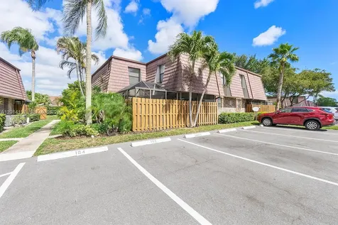 7744 W Courtyard Run W Boca Raton FL 33433