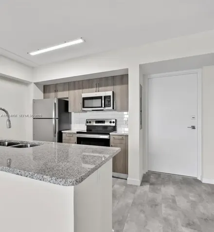 400 NW 112th Avenue Sweetwater FL 33172