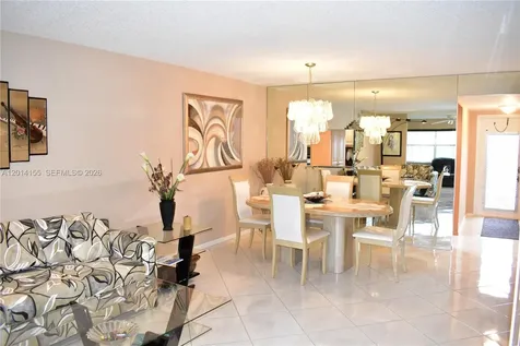 9541 Sunrise Lakes Boulevard Sunrise FL 33322