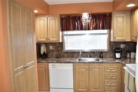 9541 Sunrise Lakes Boulevard Sunrise FL 33322