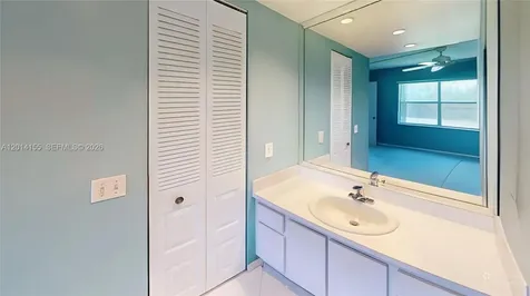 9541 Sunrise Lakes Boulevard Sunrise FL 33322
