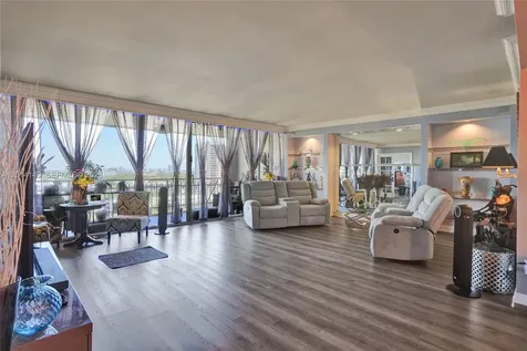 11113 Biscayne Boulevard Miami FL 33181