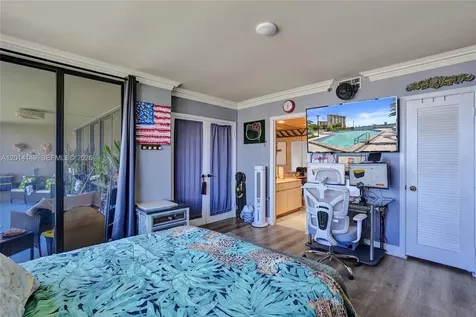 11113 Biscayne Boulevard Miami FL 33181