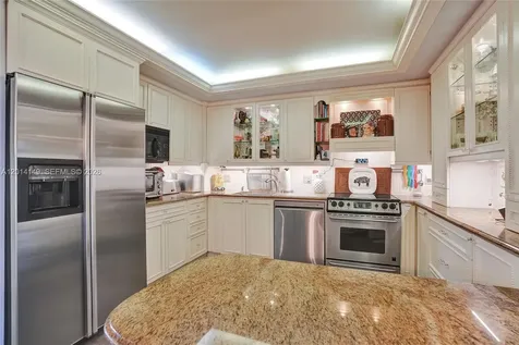 11113 Biscayne Boulevard Miami FL 33181