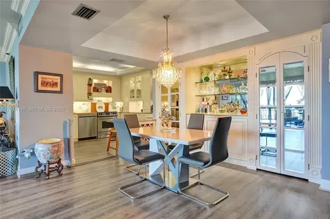 11113 Biscayne Boulevard Miami FL 33181