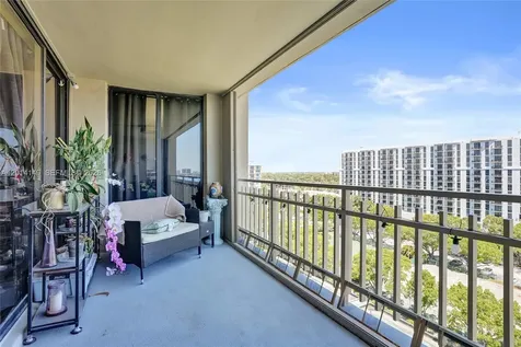 11113 Biscayne Boulevard Miami FL 33181
