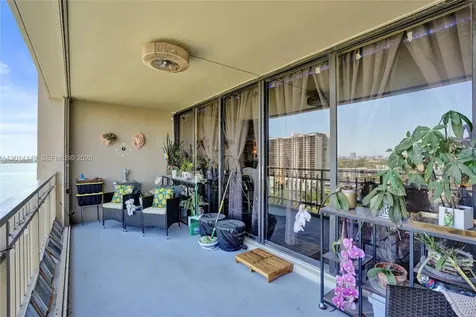 11113 Biscayne Boulevard Miami FL 33181
