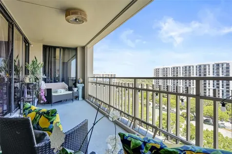 11113 Biscayne Boulevard Miami FL 33181