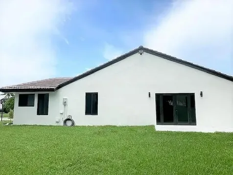 7168 SW 103 Court Circle Unincorporated Dade FL 33173