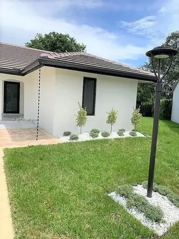 7168 SW 103 Court Circle Unincorporated Dade FL 33173