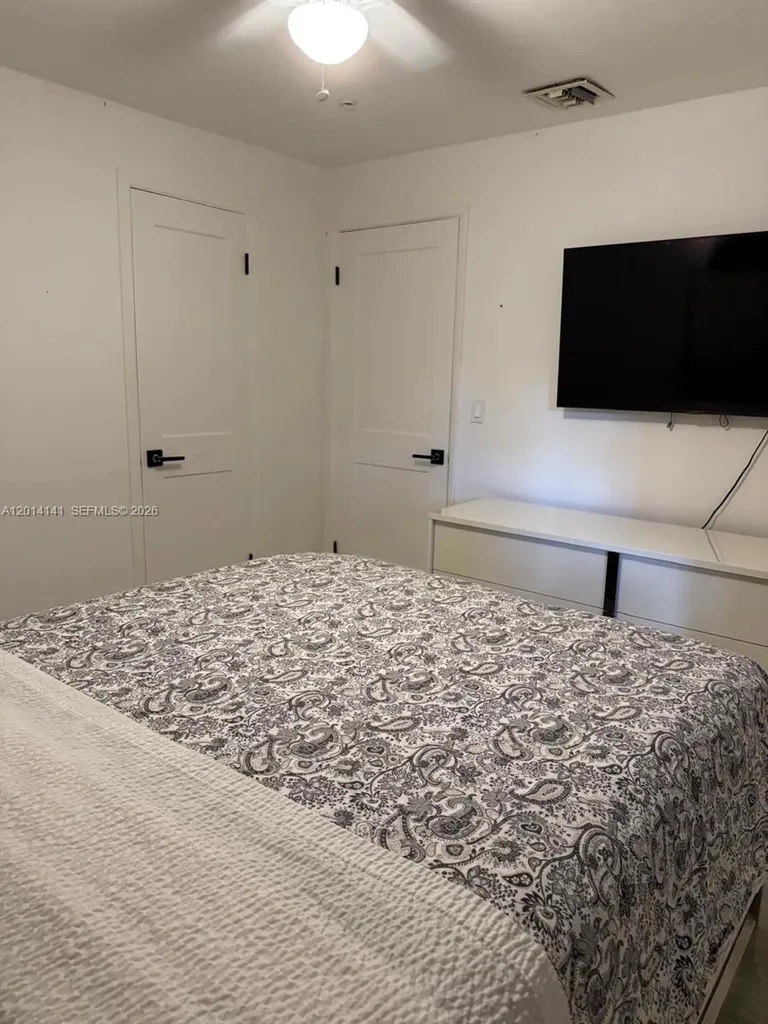 5737 Freedom Street Hollywood FL 33021