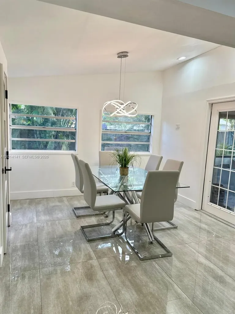 5737 Freedom Street Hollywood FL 33021