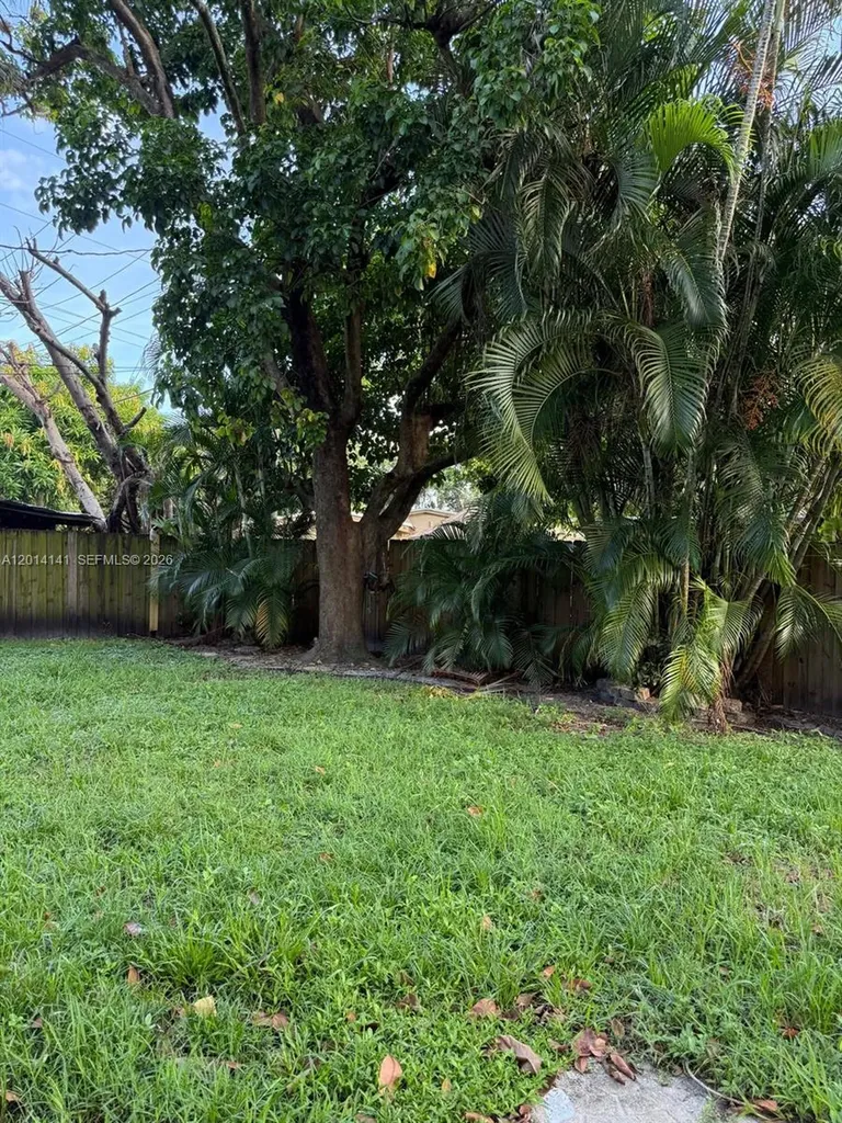 5737 Freedom Street Hollywood FL 33021