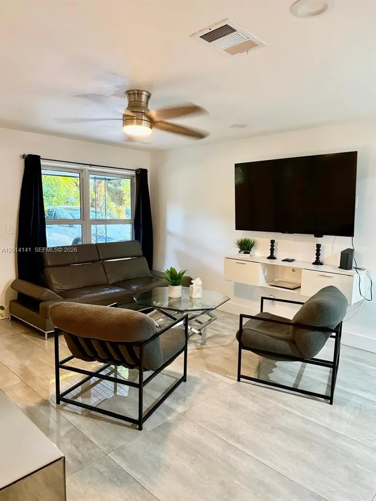 5737 Freedom Street Hollywood FL 33021