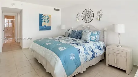 5601 Collins Avenue Miami Beach FL 33140