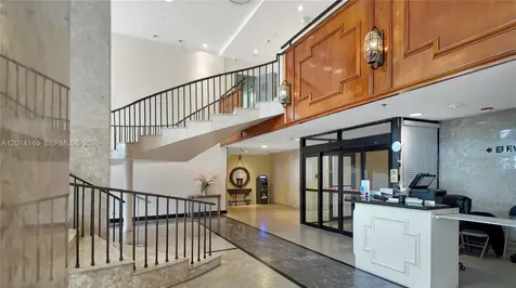 5601 Collins Avenue Miami Beach FL 33140