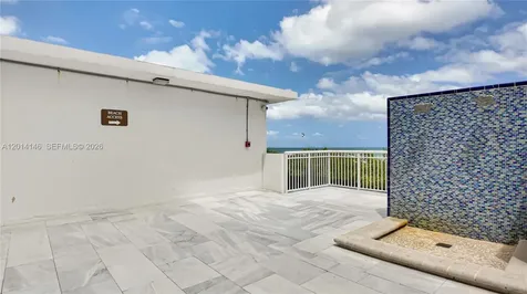 5601 Collins Avenue Miami Beach FL 33140