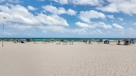5601 Collins Avenue Miami Beach FL 33140