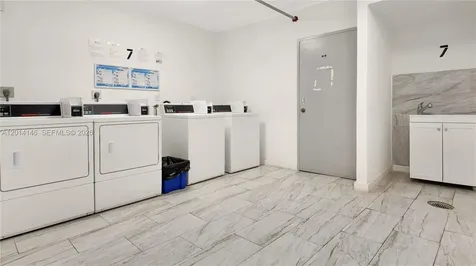 5601 Collins Avenue Miami Beach FL 33140
