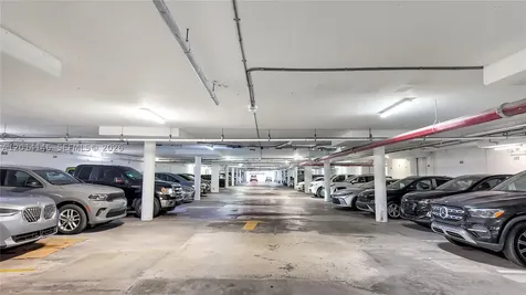 5601 Collins Avenue Miami Beach FL 33140