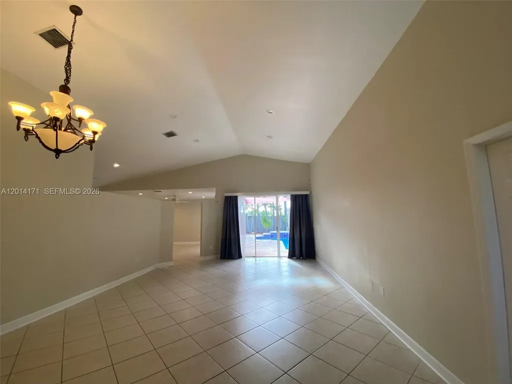 1210 S 13th Avenue Hollywood FL 33019