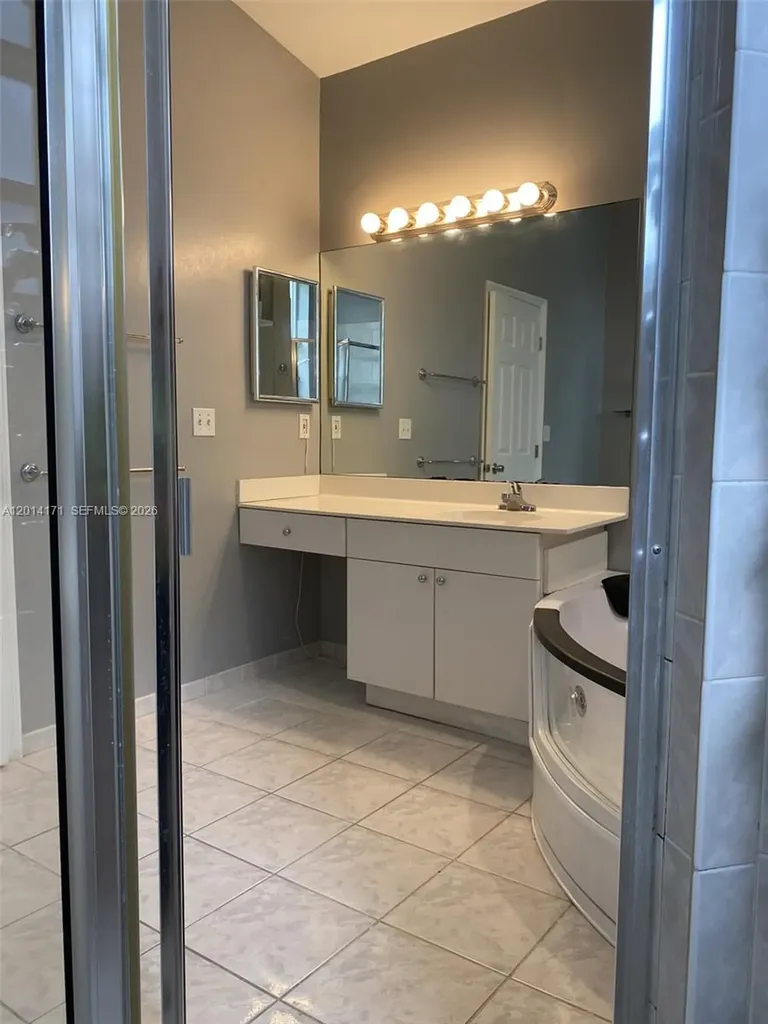 1210 S 13th Avenue Hollywood FL 33019