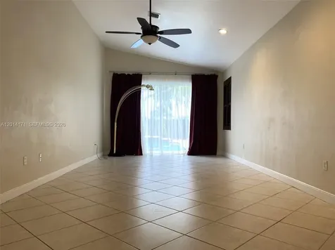 1210 S 13th Avenue Hollywood FL 33019