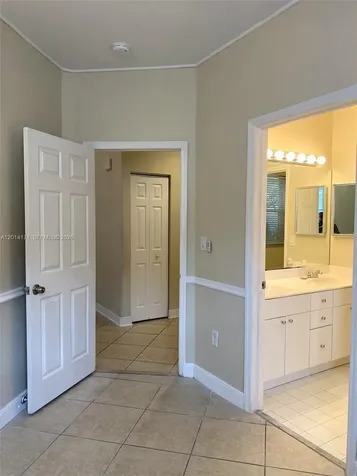 1210 S 13th Avenue Hollywood FL 33019