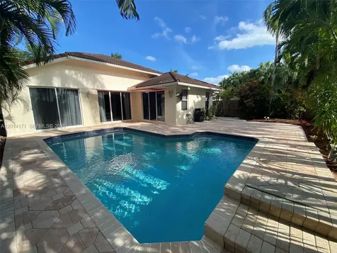 1210 S 13th Avenue Hollywood FL 33019