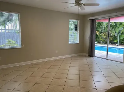 1210 S 13th Avenue Hollywood FL 33019