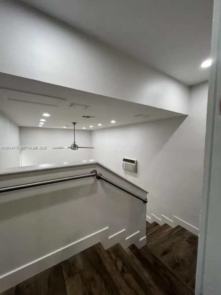721 NE 3rd Avenue Fort Lauderdale FL 33304