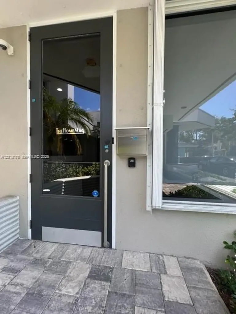 721 NE 3rd Avenue Fort Lauderdale FL 33304