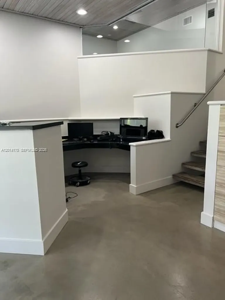 721 NE 3rd Avenue Fort Lauderdale FL 33304