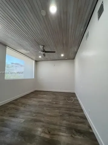 721 NE 3rd Avenue Fort Lauderdale FL 33304