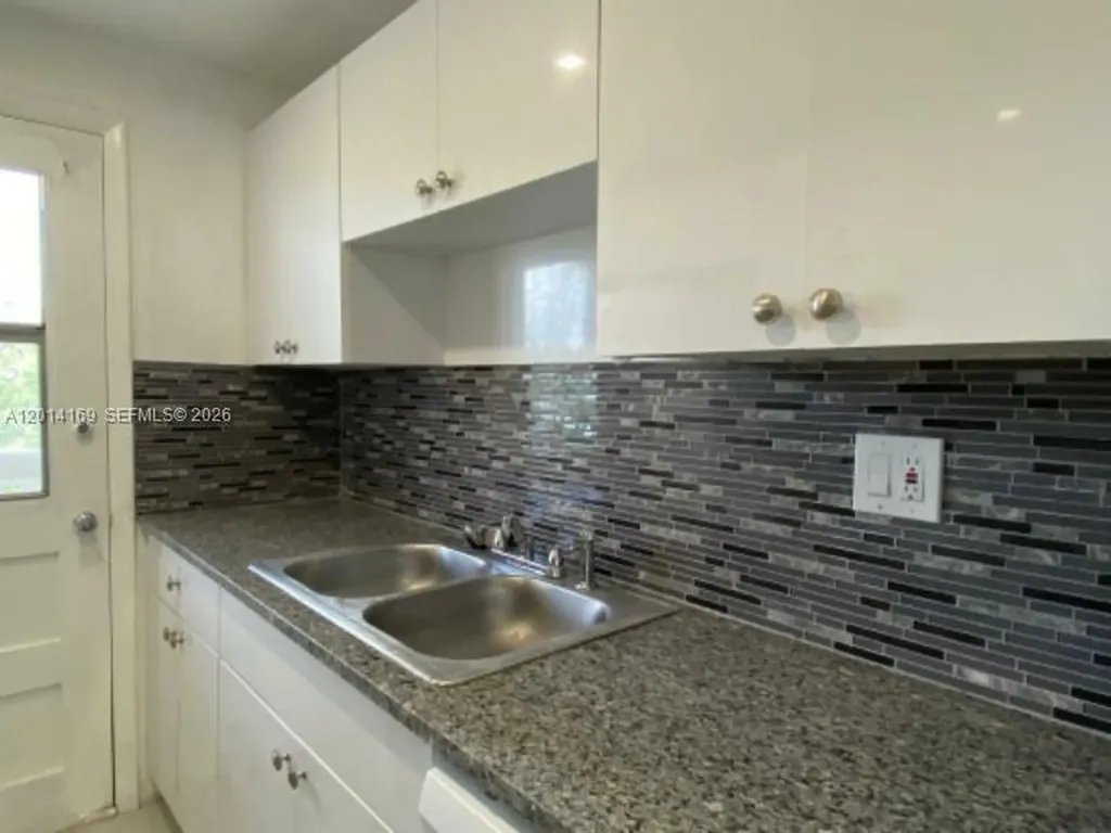 1475 NE 125th Terrace North Miami FL 33161