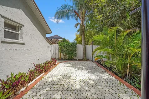 1332 Waterway Cove Drive Wellington FL 33414
