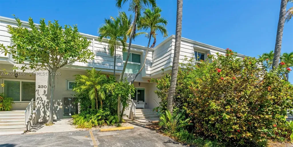 232 Sea View Drive Key Biscayne FL 33149
