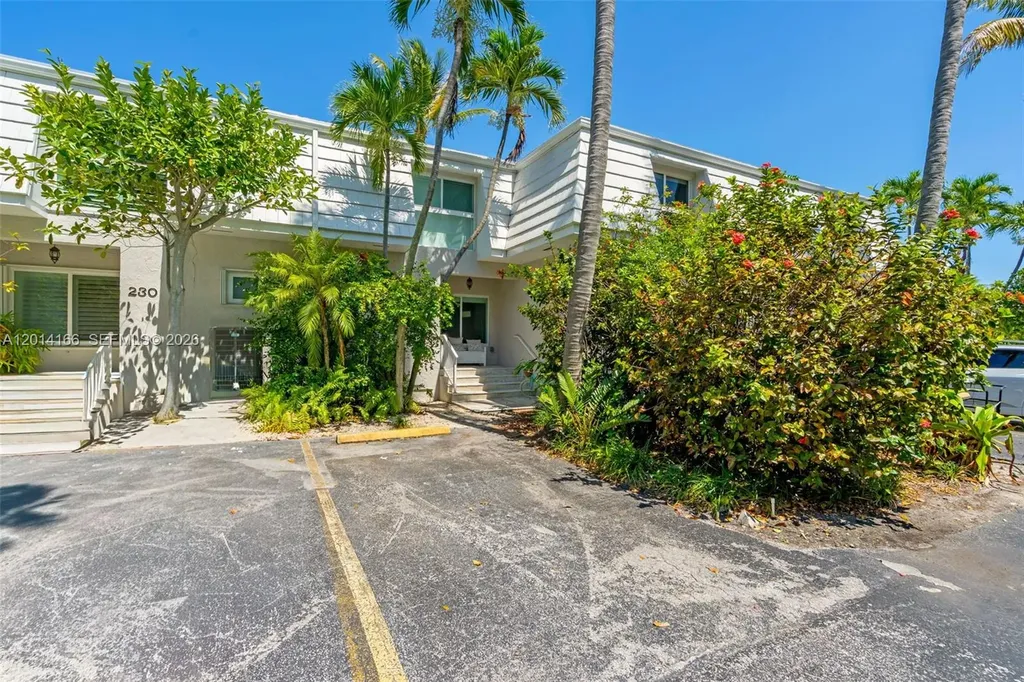 232 Sea View Drive Key Biscayne FL 33149