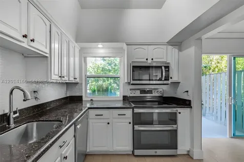 232 Sea View Drive Key Biscayne FL 33149