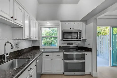 232 Sea View Drive Key Biscayne FL 33149