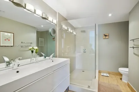 232 Sea View Drive Key Biscayne FL 33149