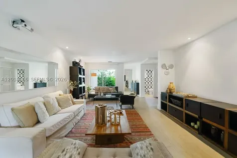 232 Sea View Drive Key Biscayne FL 33149