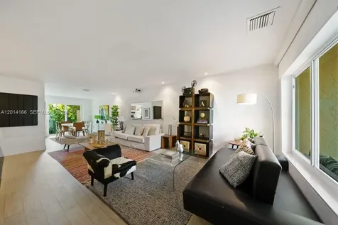 232 Sea View Drive Key Biscayne FL 33149